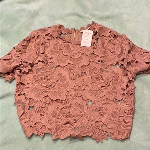 Cropped blush pink top